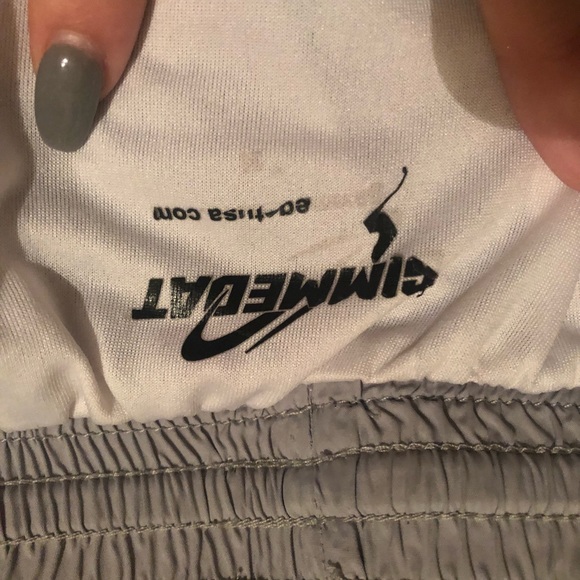 Shorts - Picture 3 of 3